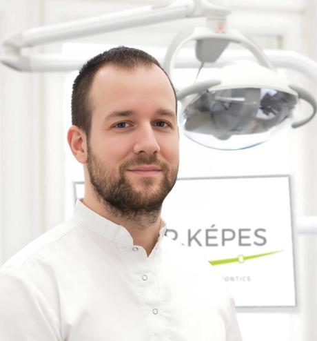 Dr. Képes Dániel Fogszabályozó klinikai szakorvos, egyetemi oktató